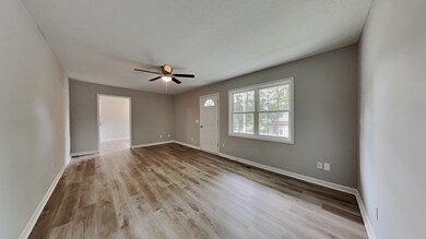 102 W Moore St, Manchester, TN 37355 - photo 2