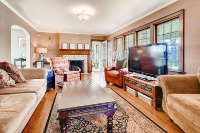 156 Montrose Way Columbus OH-small-007-6