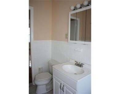 116 Paul Revere Rd unit 1, Arlington, MA 02476 - photo 3