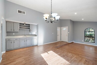 6123 W Ridgecreek Dr, Houston, TX 77053 - photo 7