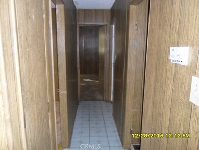 13882 Tam o Shanter Dr, Victorville, CA 92395 - photo 7