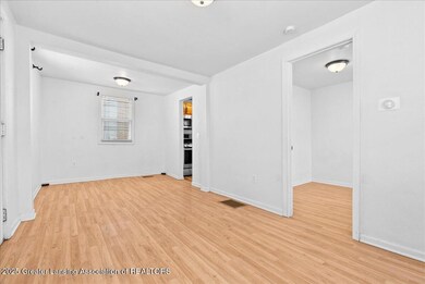 215 Dunlap St, Lansing, MI 48910 - photo 7