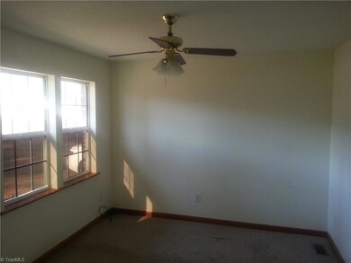 215 Garren Town Rd, Asheboro, NC 27205 - photo 4