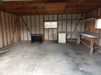 10222 E Us Highway 40, Effingham, IL 62401 - photo 5