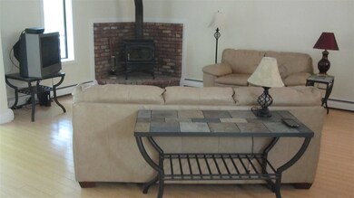 1299 Quechee Main St unit 2B, Hartford, VT 05001 - photo 6