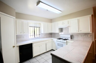 7862 Split Oak Dr, Houston, TX 77040 - photo 3