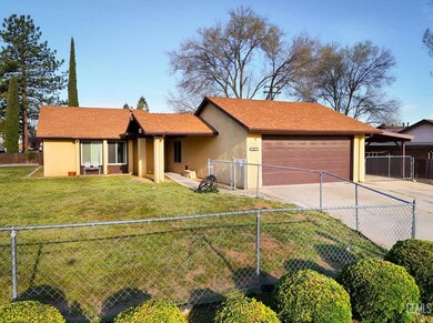 1013 Cypress Way, Tehachapi, CA 93561 - photo 3