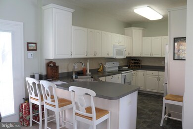 240 Sunbrook Ln unit 137, Hagerstown, MD 21742 - photo 7