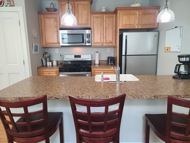 585 E 8th St unit 2, Boston, MA 02127 - photo 3