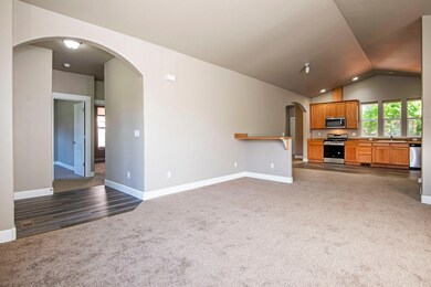 20705 Snow Peaks Dr, Bend, OR 97701 - photo 4