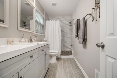 Updated Primary Ensuite With Dual Sinks