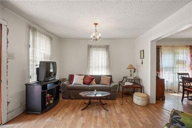 1806 N Dunleith Ave, Winston Salem, NC 27105 - photo 6