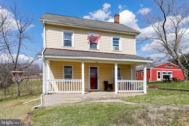 967 Winchester Grade Rd, Berkeley Springs, WV 25411 - photo 2