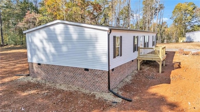 331 Johnson Rd, North Wilkesboro, NC 28659 - photo 5