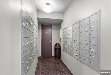 Stratford House unit 6E, Hackensack, NJ 07601 - photo 4