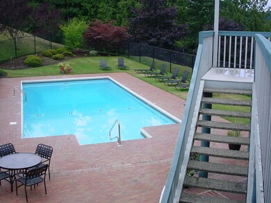 20161 Vikings Crest Loop NE unit 5-102, Poulsbo, WA 98370 - photo 5