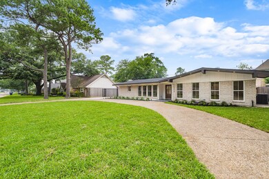 12306 Woodthorpe Ln, Houston, TX 77024 - photo 6