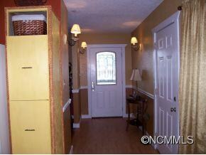 137 Red Cedar Dr, Hendersonville, NC 28792 - photo 4