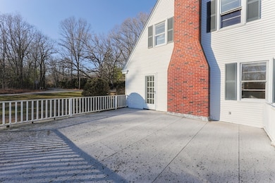 127 Glenview St, Upton, MA 01568 - photo 4