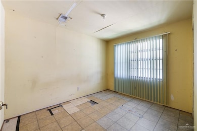 7413 Lakeview Dr, Mission, TX 78574 - photo 7