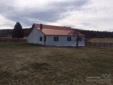 59310 Hansen Ln, Mount Vernon, OR 97865 - photo 2