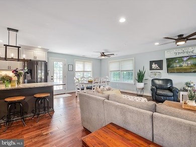 8150 Elizabeth Rd, Pasadena, MD 21122 - photo 6