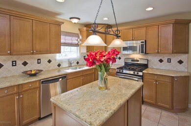 016_KITCHEN