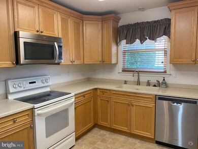 69 Ashley Dr, Warminster, PA 18974 - photo 7