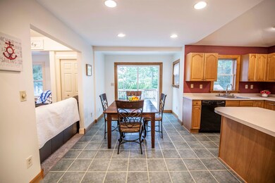 22 Alison Dr, Seabrook, NH 03874 - photo 4