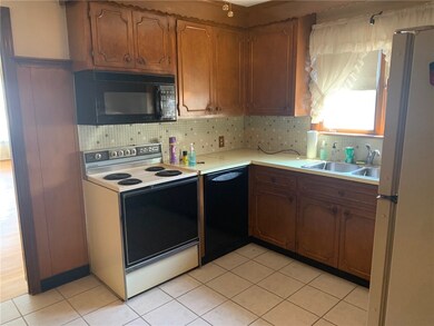 76 Victoria St, Providence, RI 02909 - photo 4