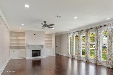 301 Wentworth-5