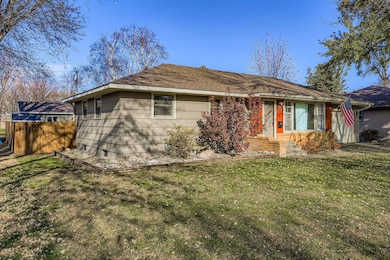 723 5th Ave W, Shakopee, MN 55379 - photo 2