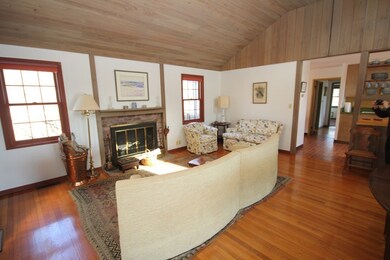 684 Potomska Rd, South Dartmouth, MA 02748 - photo 6