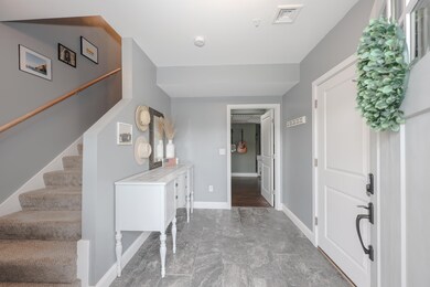 19 Biggs Ave unit B, Epping, NH 03042 - photo 3