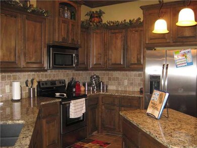 Kitchen. Amazing kitchen with lots of granite coun