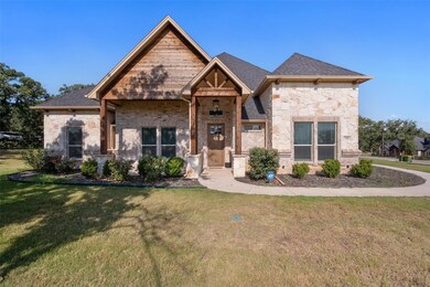 711 Hidden Branch Ln, Azle, TX 76020 - photo 2
