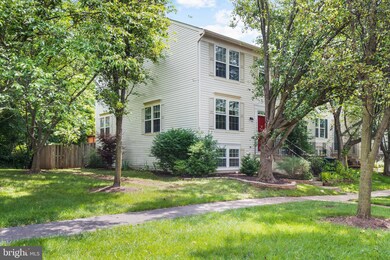 10301 Butternut Cir, Manassas, VA 20110 - photo 3