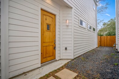 8017 Easter St, Houston, TX 77088 - photo 4