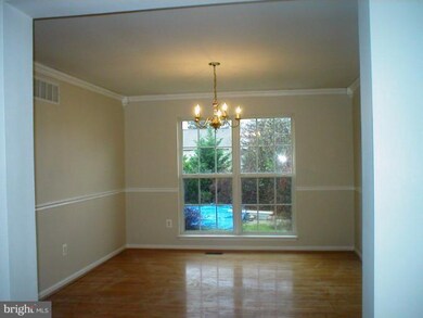 309 Brushwood Dr, Owings Mills, MD 21117 - photo 3