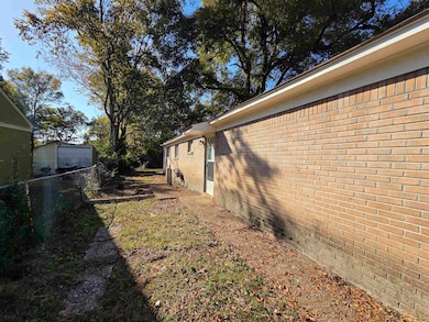 3443 Rosamond Ave, Memphis, TN 38122 - photo 2