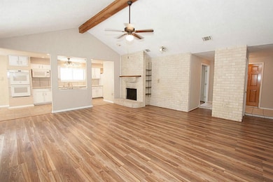 526 W Castle Harbour Dr, Friendswood, TX 77546 - photo 3