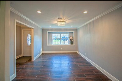 6002 Duxbury St, Houston, TX 77035 - photo 3