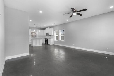 417 W Walker St, Denison, TX 75020 - photo 4