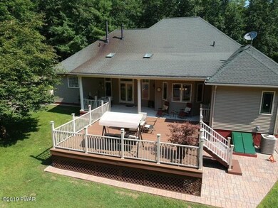 24 Holiday Dr, Hawley, PA 18428 - photo 5