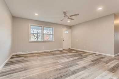 7855 Brosend Rd, Newburgh, IN 47630 - photo 4