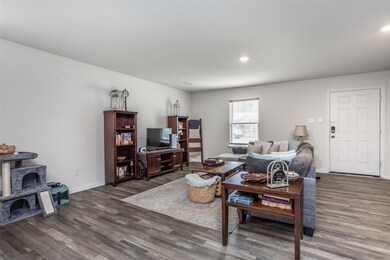 1512 Roy St, Gainesville, TX 76240 - photo 6