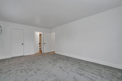 1674 Ishnala Dr unit 201, Naperville, IL 60565 - photo 7