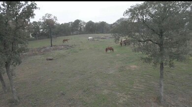 3611 Trails End Rd, Burleson, TX 76028 - photo 3