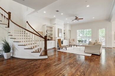 8323 Leafy Ln, Houston, TX 77055 - photo 7