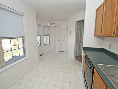 Kitchen. Eat in kitchen